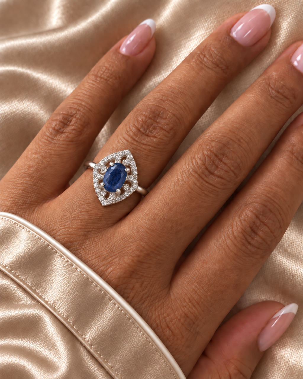 The Sapphire Lace Str.58