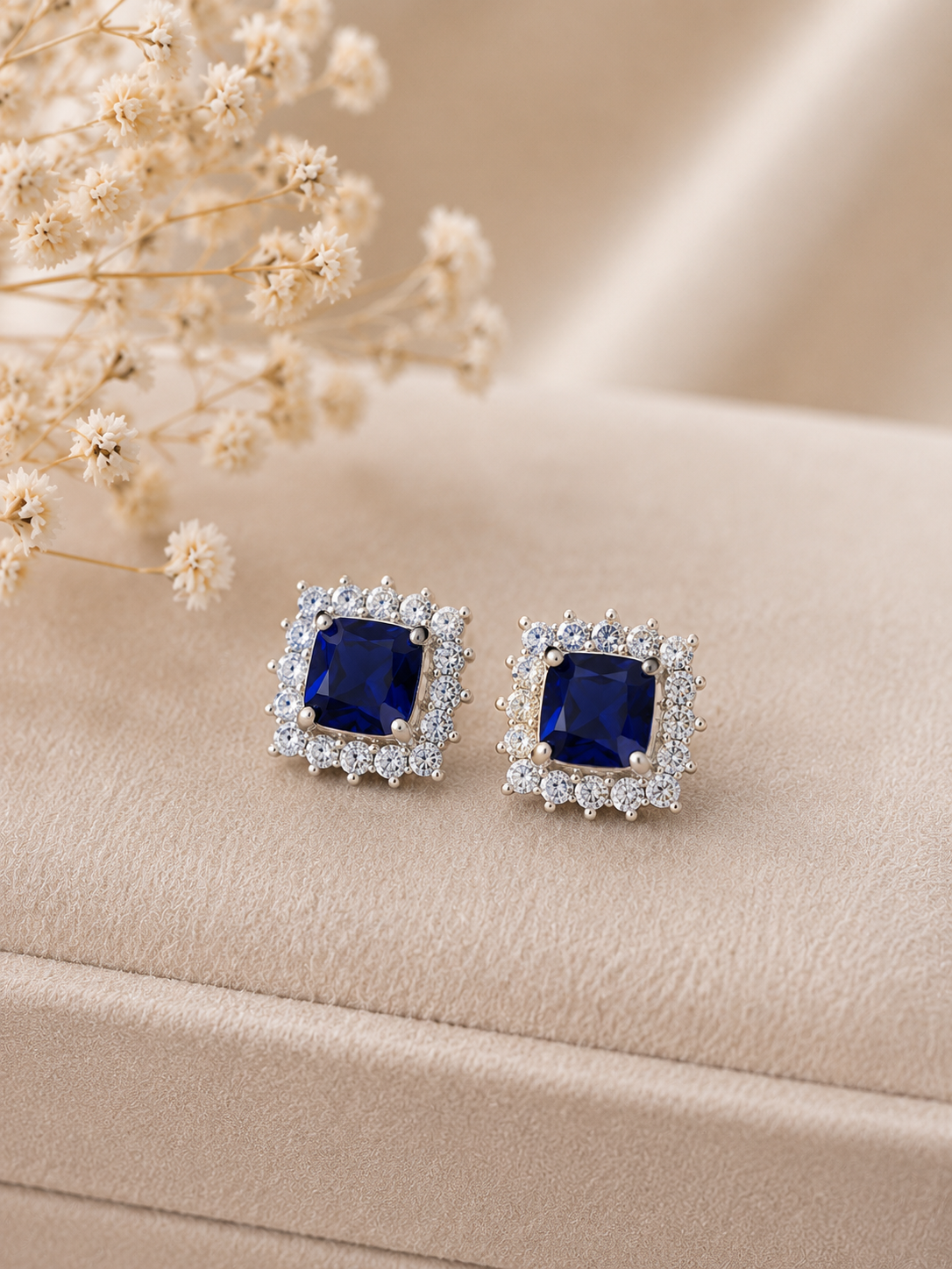 Høstkampanje Sapphire Square Earrings