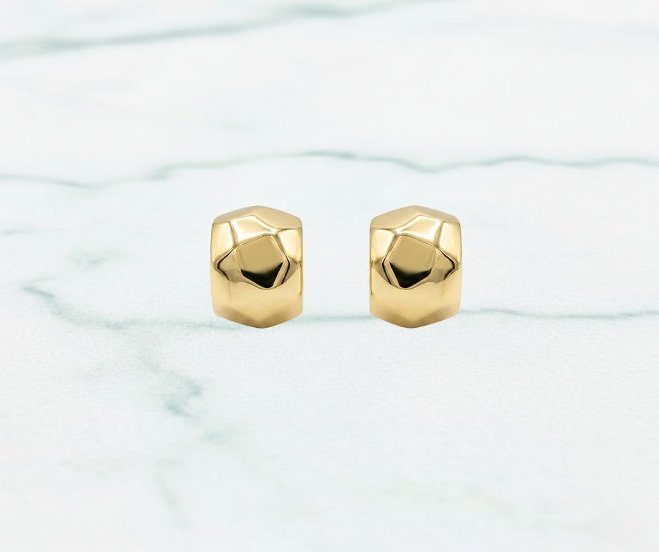 Aurelia Studs