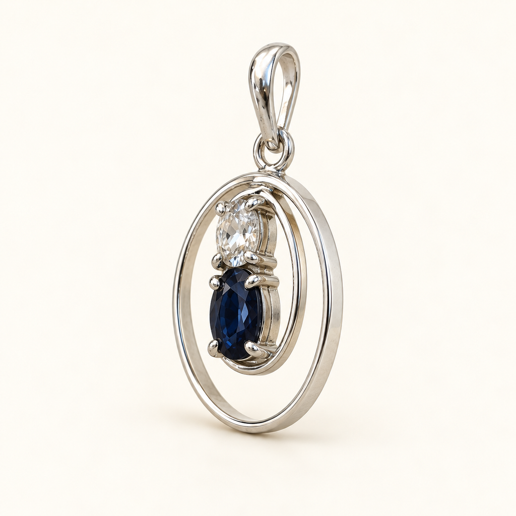 Sapphire Harmony - anheng med hvit og blå safir i 925 sølv